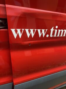 Zauberer mit Autoschaden