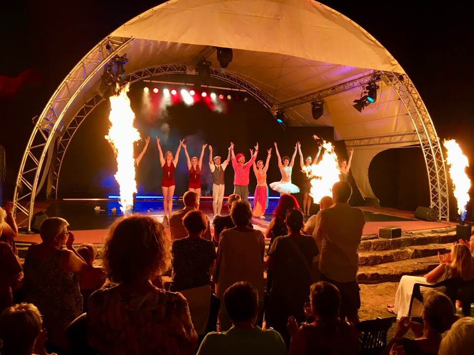 Standing Ovations für Show und Moderation Timothy Trust & Diamond