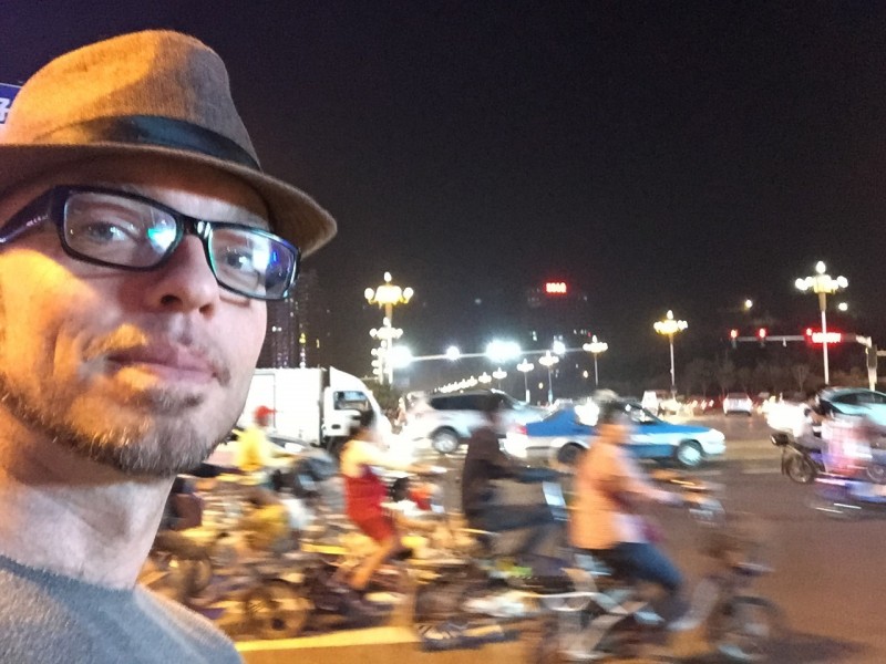 Verkehr in Handan... Bloß nicht unter die Räder kommen! Verkehr in Handan...